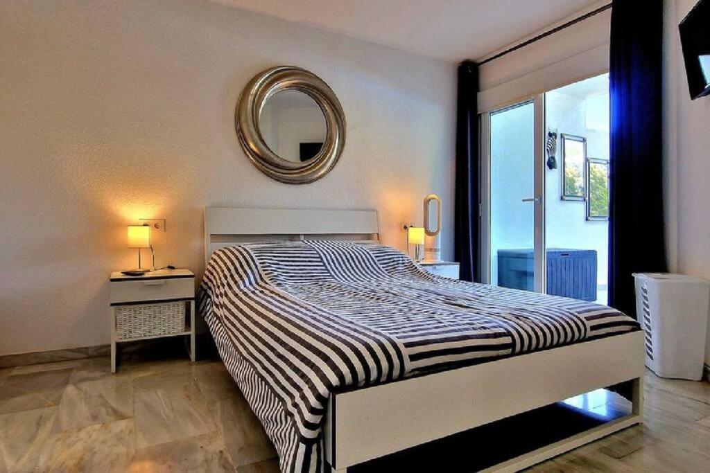 5* Stunning Golf & Sea Apartment Mijas Exteriör bild